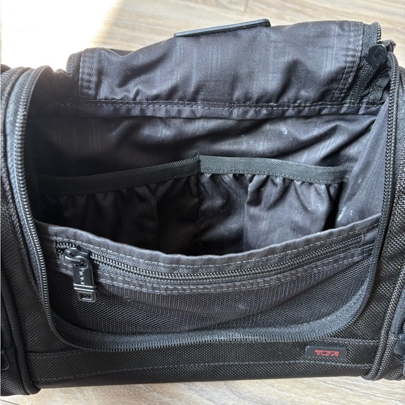 Tumi Black Toiletry Bag Durable and Stylish - Picture 5 of 8